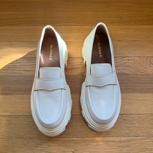 Alohas Trailblazers Size 38